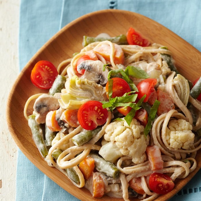 Pasta alfredo vegetable cheesy recipe